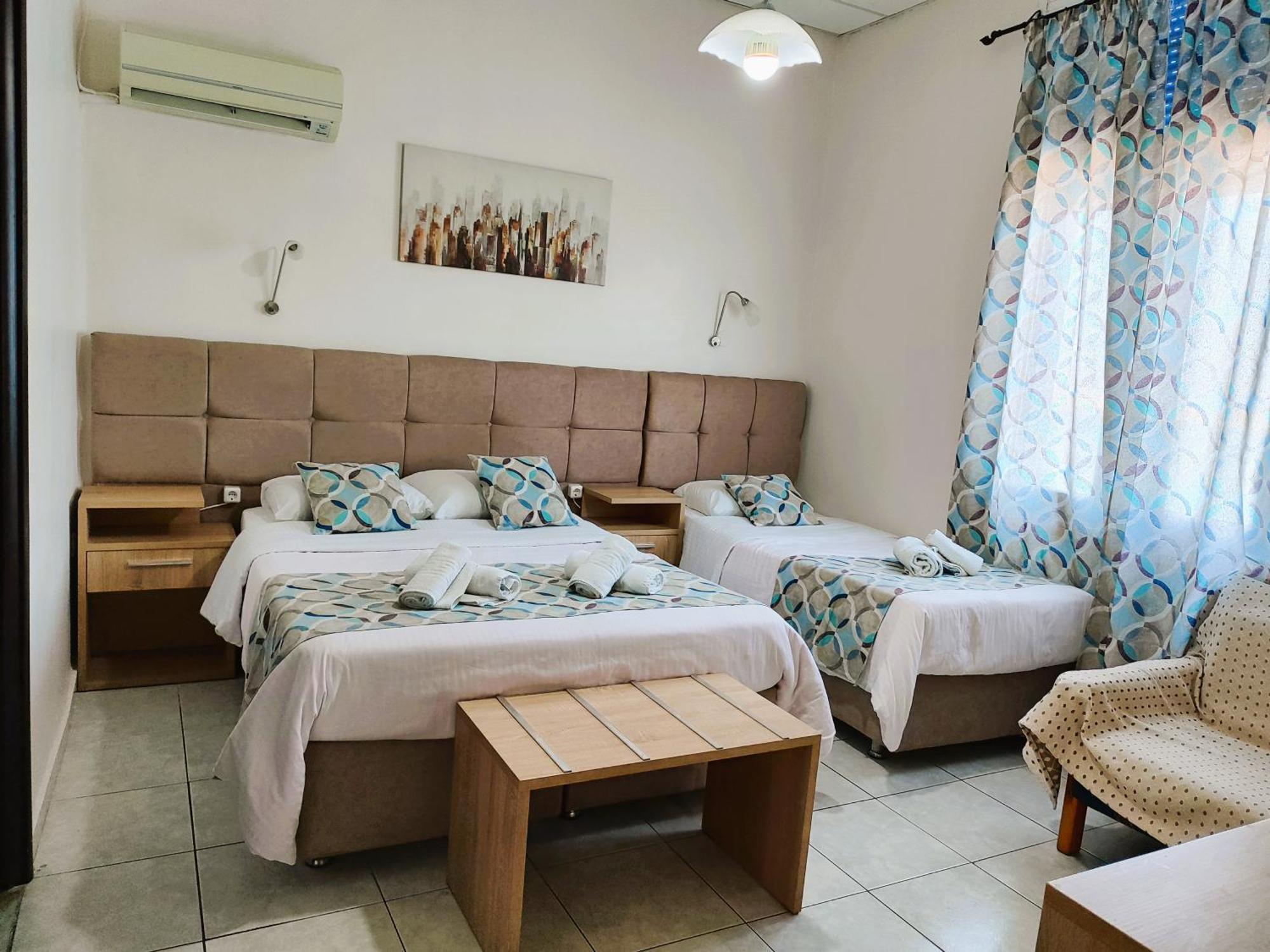 Pelineon Rooms Chios Town Exterior photo
